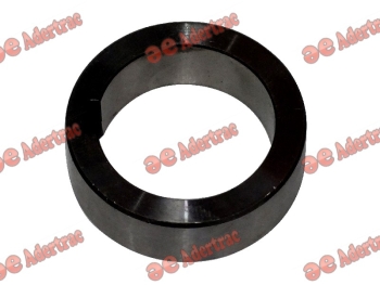 FD01-0011 Ford Tractor C5NE6B306A CARCASA DEL RETÉN DEL CIGÜEÑAL