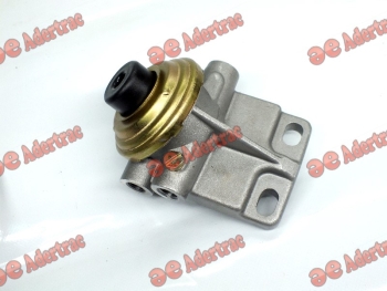 FD01-9047 Ford Tractor F1NN9A384AA BOMBA DE ELEVACIÓN DE COMBUSTIBLE