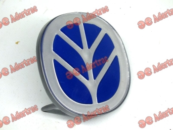 Fiat Tractor & New Holland 82008313 EMBLEMA FRONTAL