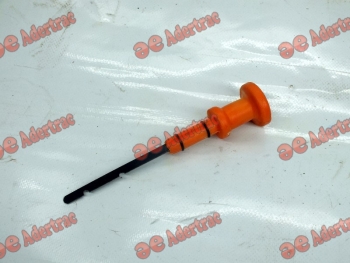 JD08-0013 John Deere AL28090 VARILLA DE ACEITE DE TRANSMISIÓN