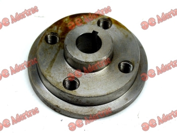 ST01-9033 Steyr & Basak 30808012 BRIDA PARA BOMBA DE COMBUSTIBLE